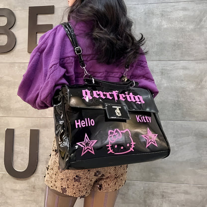 黒のハローキティバッグ